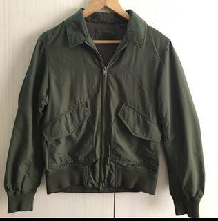 Uniqlo軍綠色防風外套#uniqlo#防風外套#軍綠