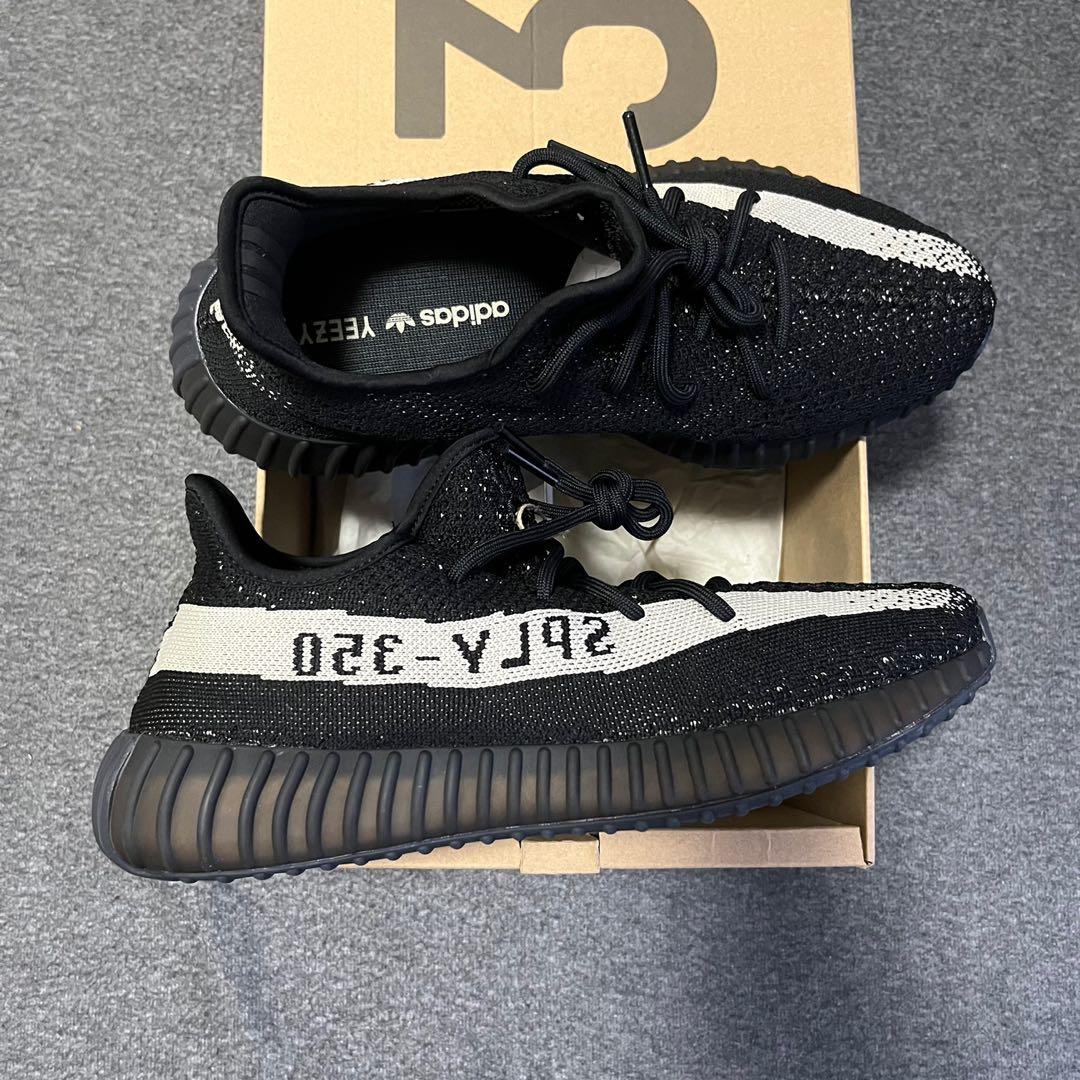 Yeezy 350 oreo us10 Men s Fashion Footwear Sneakers on Carousell