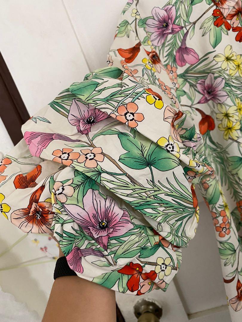 ZARA floral puff sleeve shirt S, Women's Fashion, Tops, Shirts on