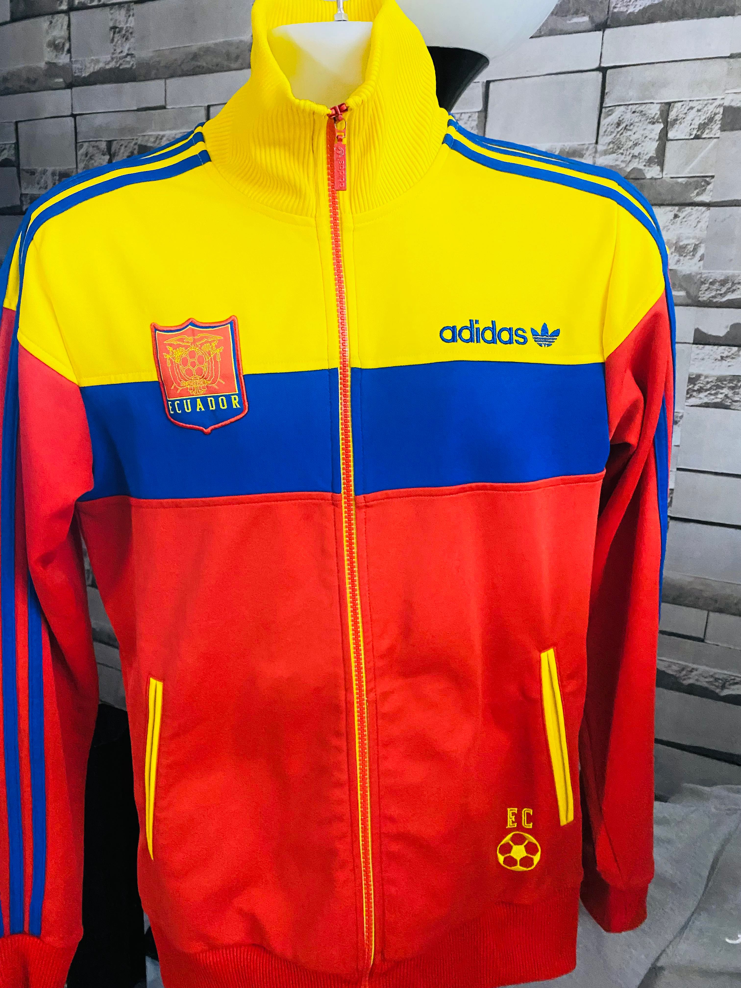 Adidas top ecuador twitter