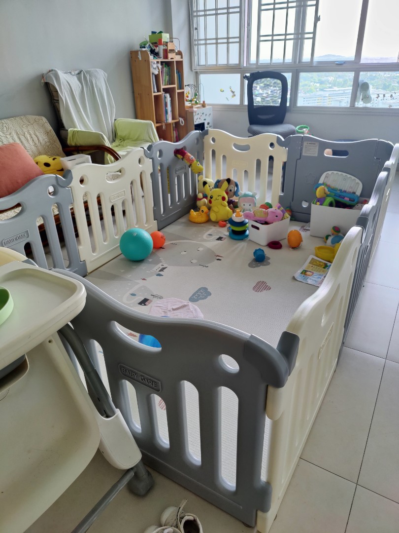 Babycare fence playpen playyard for parklon L size mat, Babies & Kids