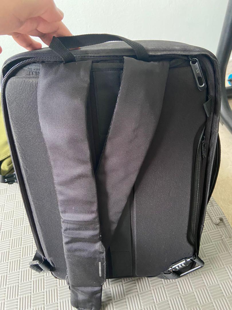 Bobby Hero XL Anti-Theft backpack, Black