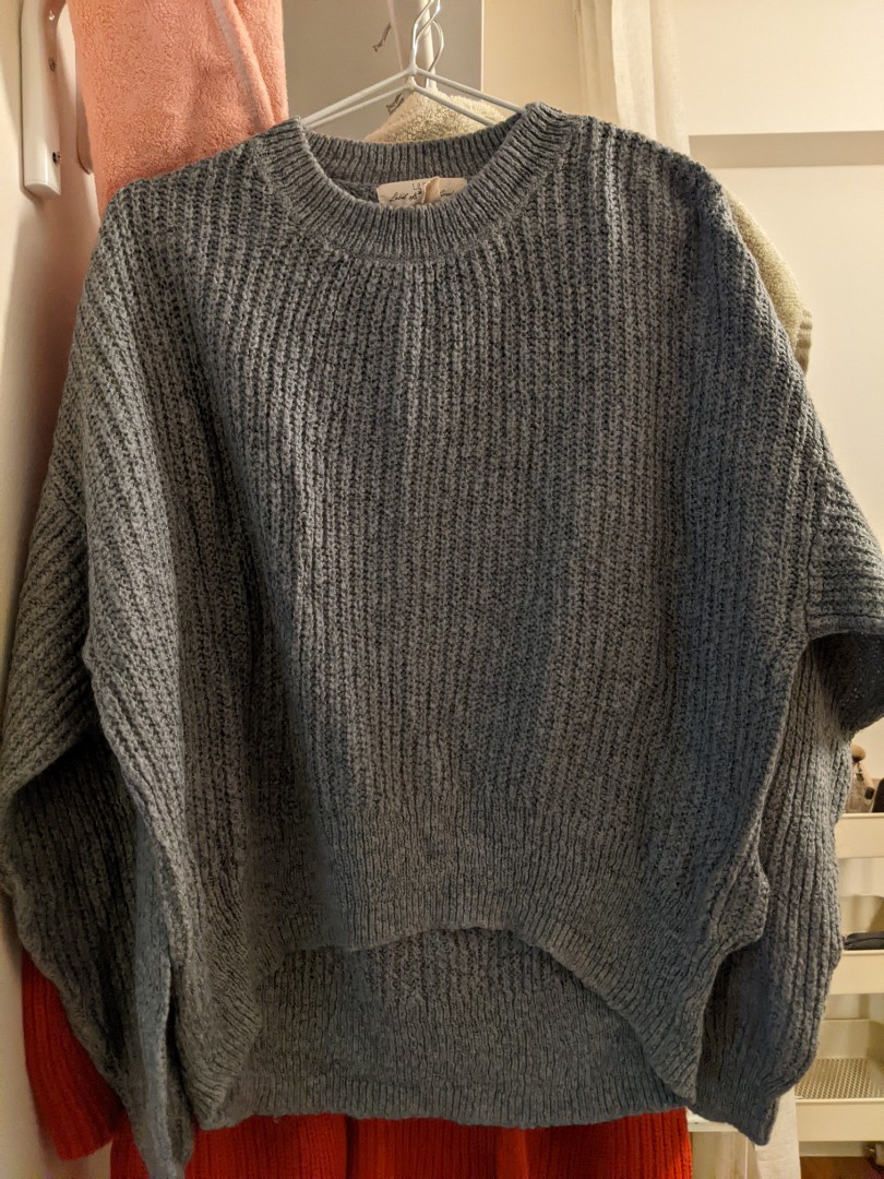 Baggy sales grey sweater
