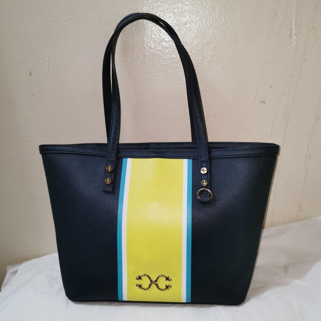 C wonder tote hotsell