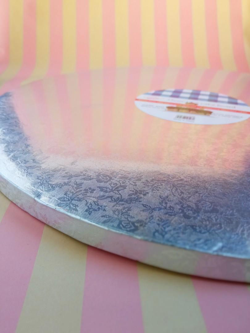 Thick Cake Board (Category: Bakeware) located in Manila. Submitted by becoming.jane (Listing ID 1163351723, Image 3). Description: 🔸Vacuum Sealed 🔸14 inch cake board 🔸12mm thick Payment: GCash / BDO Feel free to message me for any inquiries about this item or if you need additional pics . 💌.