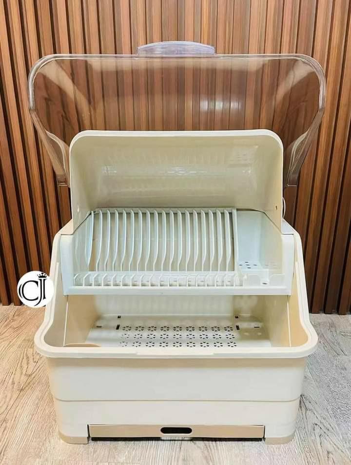 CLEAN CLUB DISH CARRIER / DISH DRAINER (Category: Dishwasher) located in Manila. Submitted by minidivisoria (Listing ID 1163478708, Image 3). Description: 690php :CLEAN CLUB DISH CARRIER / DISH DRAINER 📌Stock No-2205 ✔️Color-beige ✔️Much bigger, More space ✔️Moisture panel to prevent odor ✔️With hygienic drainer tray ✔️Removable dish tray for easy cleaning.