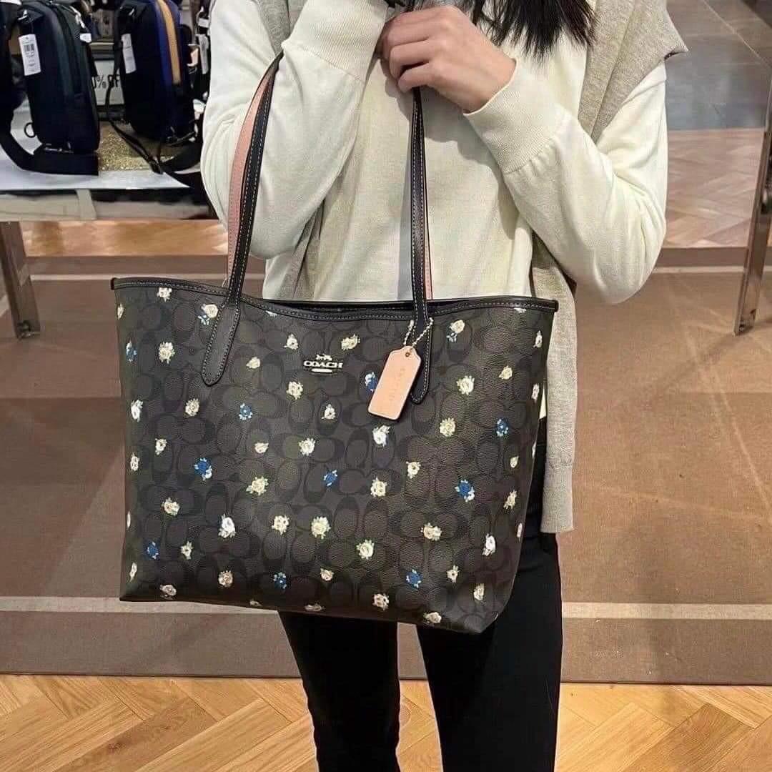 Coach rose store print tote