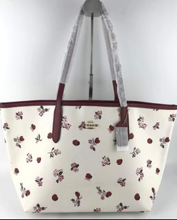 (Category: ) located in . Submitted by bagsboutiqueph (Listing ID 1163368556, Image 1). Description: .