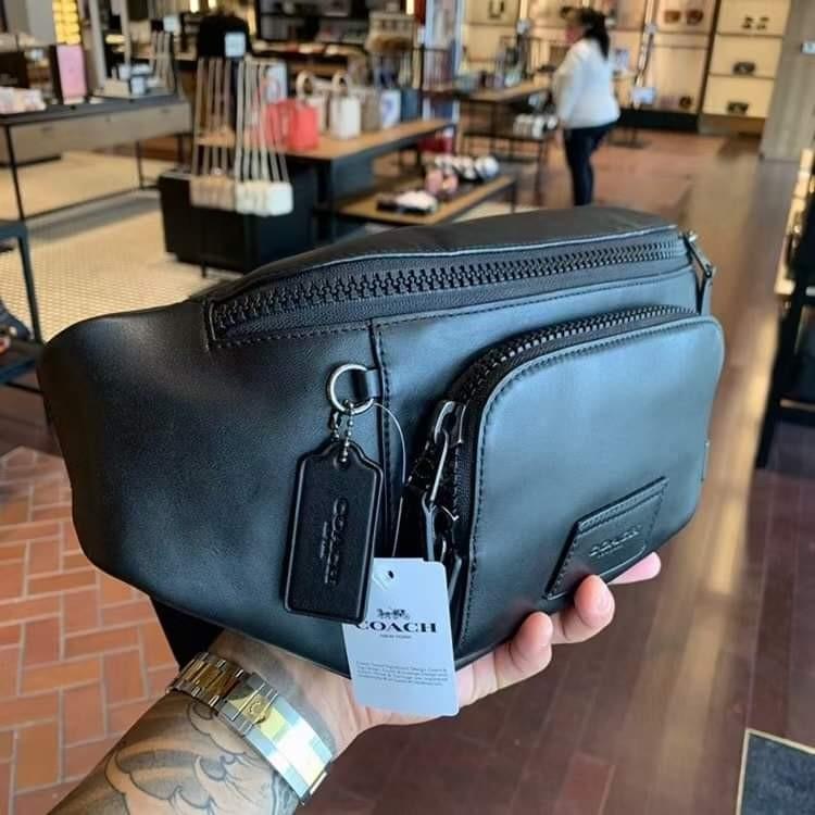 💜💕Paul Smith Mens Belt Bag, Luxury, Bags & Wallets on Carousell