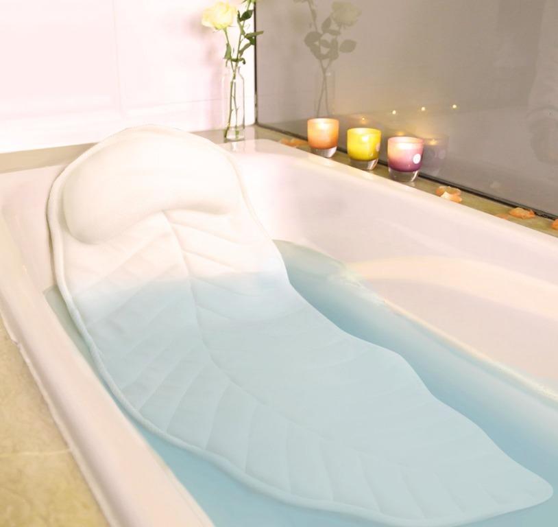 COASTACLOUD Full Body Spa Bath Pillow Mat (Category: Bathtub & Bath Accessories) located in Marikina City. Submitted by skowshop (Listing ID 1163387258, Image 1). Description: Brand Coastacloud Material 3D Mesh Polyester Color White About this item: ENVIRONMENTAL DESIGN - Unique leaf shape give you feeling of back to nature's hug, Superior comfort and relax. FULL BODY BATHTUB MAT & PILLOW - A bath pillow for your entire body, it takes the pressur