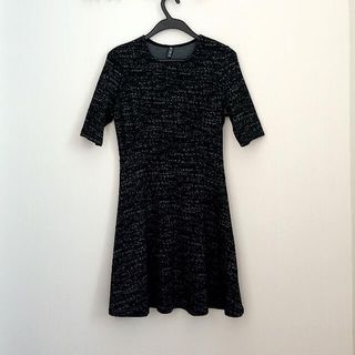 <$10 buys Collection item 1