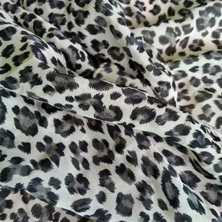 (Kategori: ) berada di . Dikirim oleh lavatera_preloved16 (ID iklan 1163380333, Gambar 1). Deskripsi: .