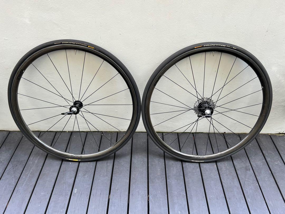 Enve ses best sale 2.2 tubular