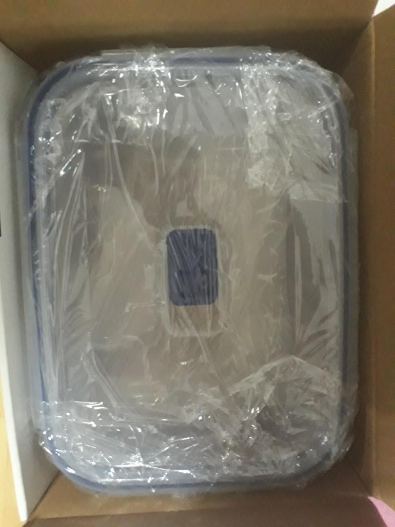 Glass lunch box microwave safe, Everything Else on Carousell