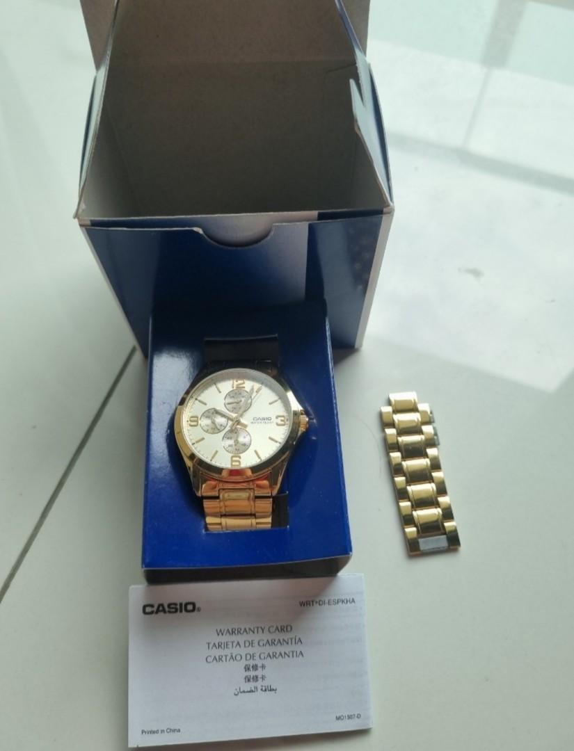 Casio Gold Watch. Original brand from CASIO
