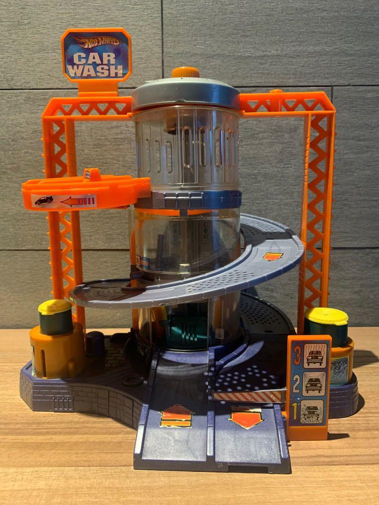 Hot wheels Car Wash, Hobbies & Toys, Toys & Games on Carousell