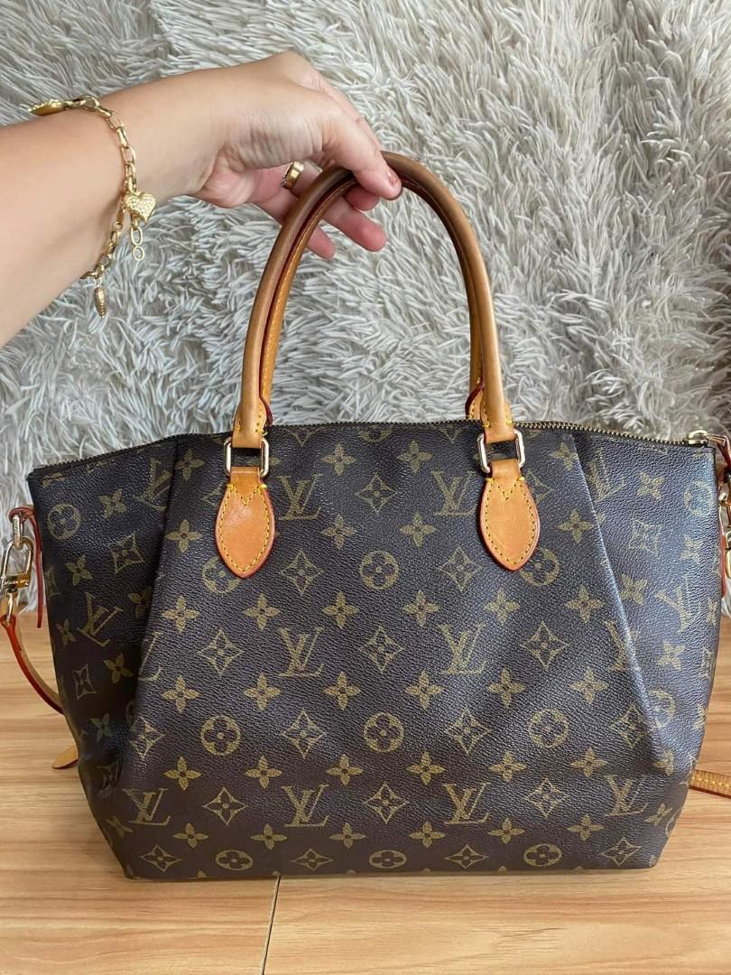 Ta2tou2 City - Louis vuitton banana and cross