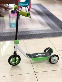 Kid's scooter