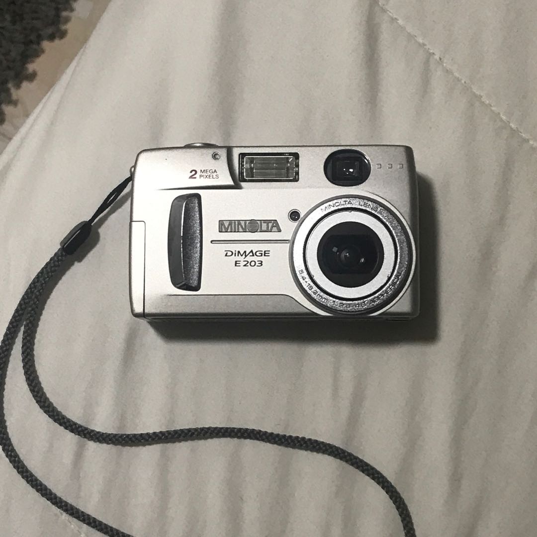 minolta dimage e203