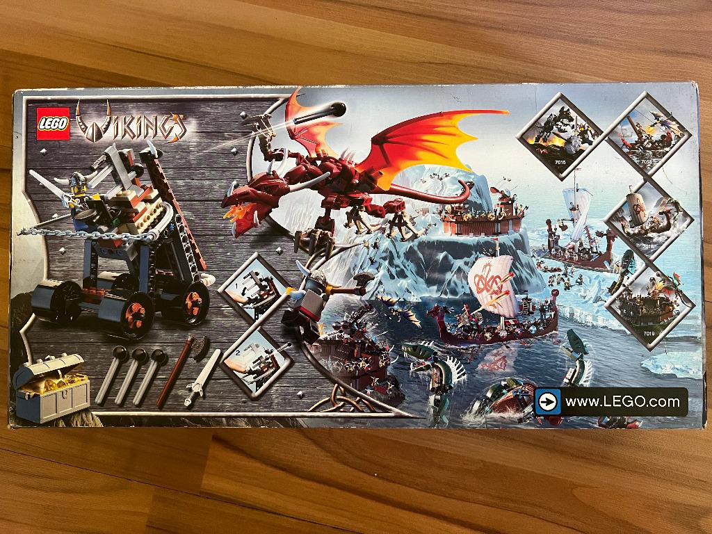 Lego 7017 Viking Catapult vs the Nidhogg Dragon