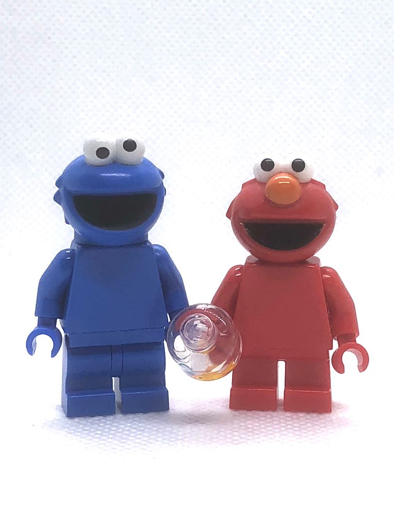 Lego elmo sales minifigure