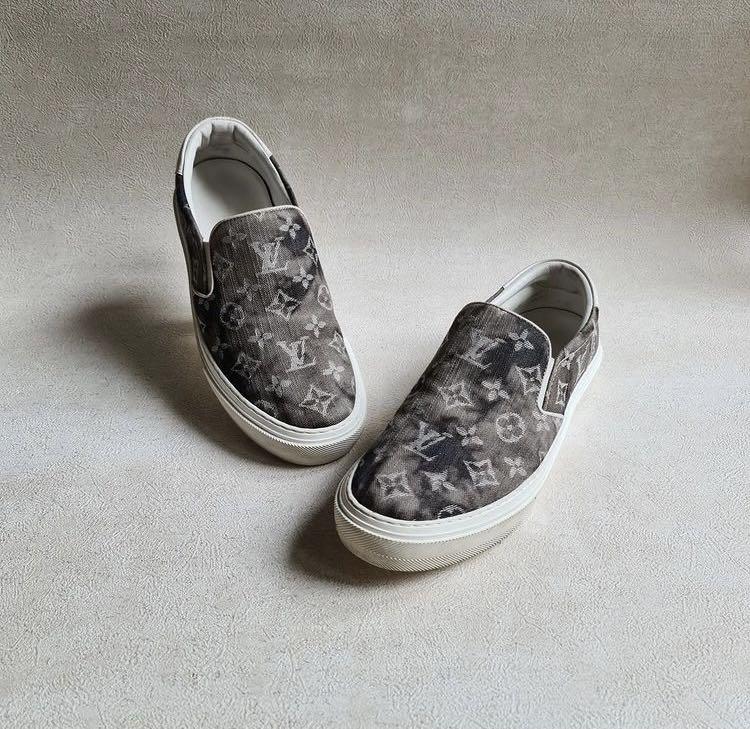 louis vuitton denim monogram slip on 