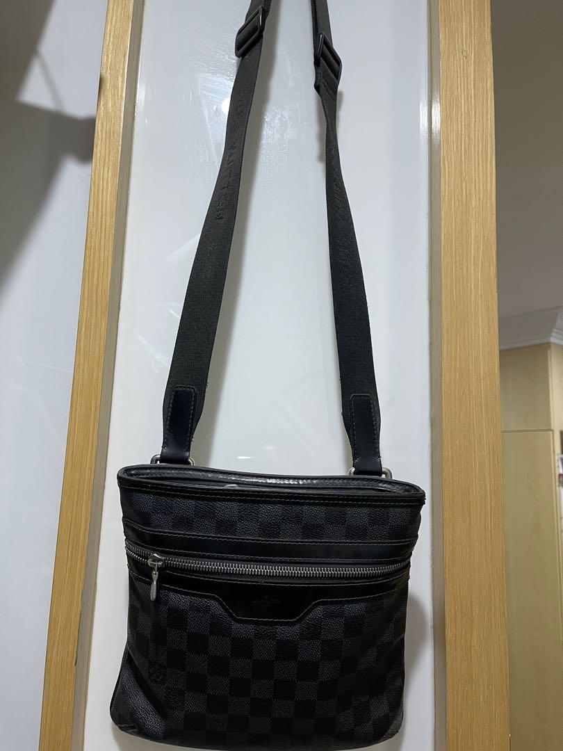 Lv Louis Vuitton men - black checkered messenger bag, Men's