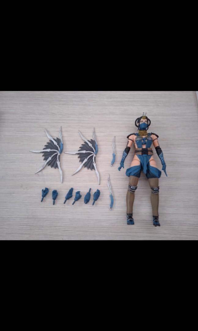 Mezco kitana deals