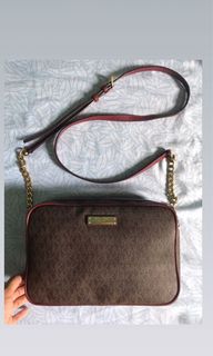 (Category: ) located in . Submitted by klang.20 (Listing ID 1163331043, Image 1). Description: .