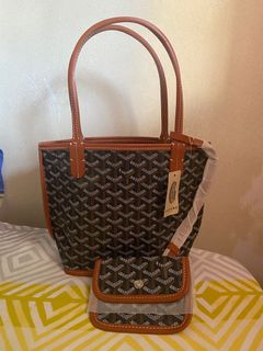 (Category: ) located in . Submitted by omgcollections (Listing ID 1163358403, Image 1). Description: .