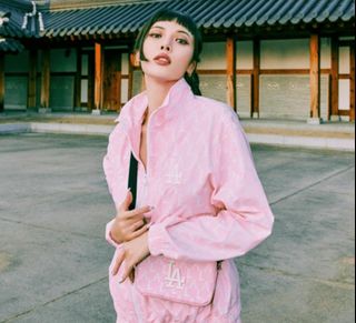 （分類：）位於 。 由 pui__yin 提交（商品編號 1163362077，圖片 1）。簡介： 。