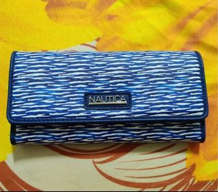 (Category: ) located in . Submitted by fusboutique (Listing ID 1163439032, Image 1). Description: .