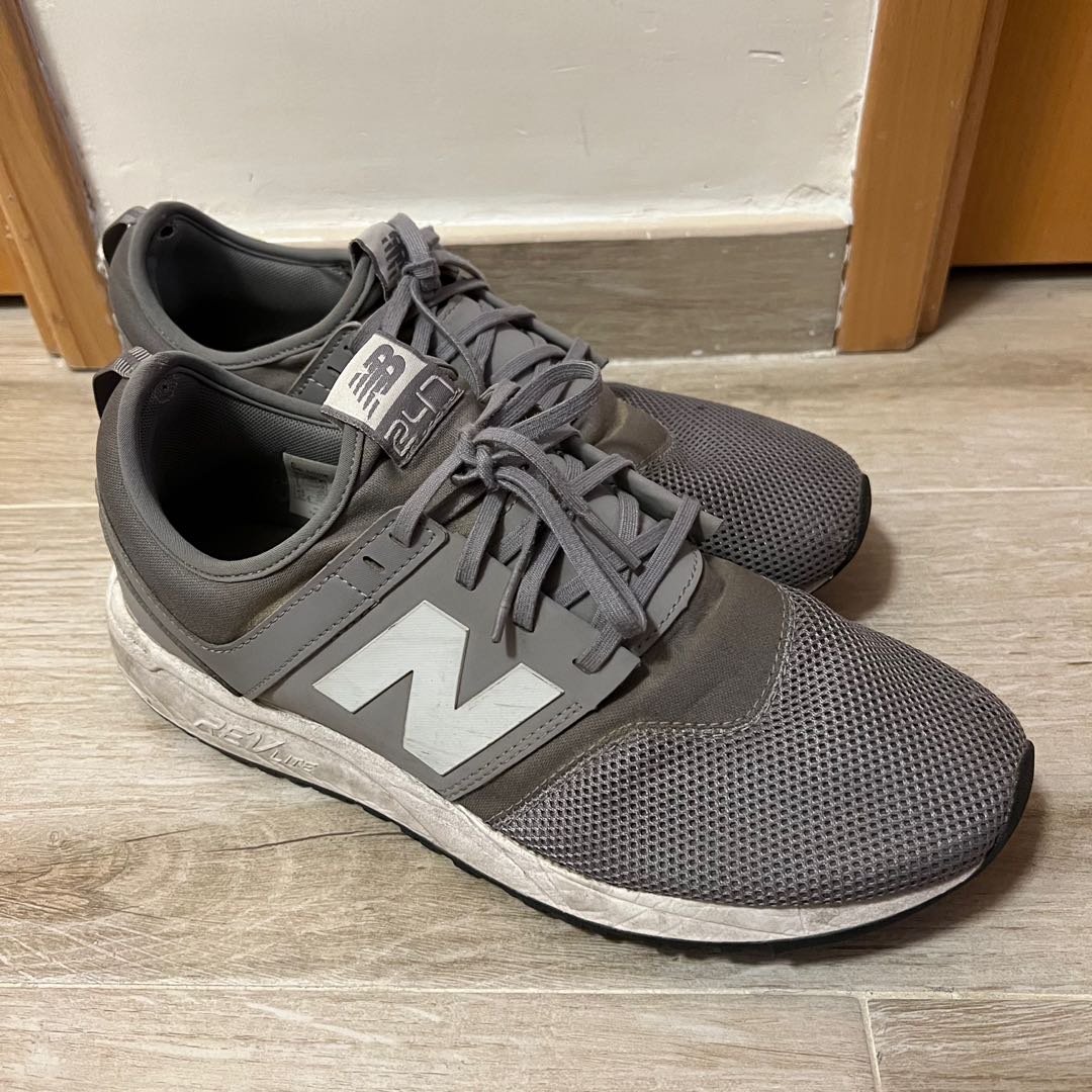 New Balance NB 247 US 9.5, 男裝, 鞋, 波鞋- Carousell