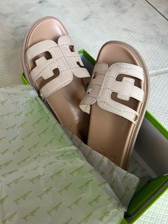 （分類：）位於 。 由 sandylimlim 提交（商品編號 1163410413，圖片 1）。簡介： 。