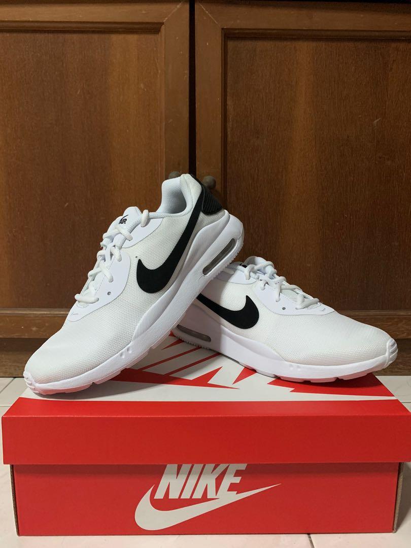 Nike a max oketo sale