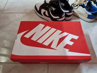 Nike dunk panda black white us 9 Replacement box