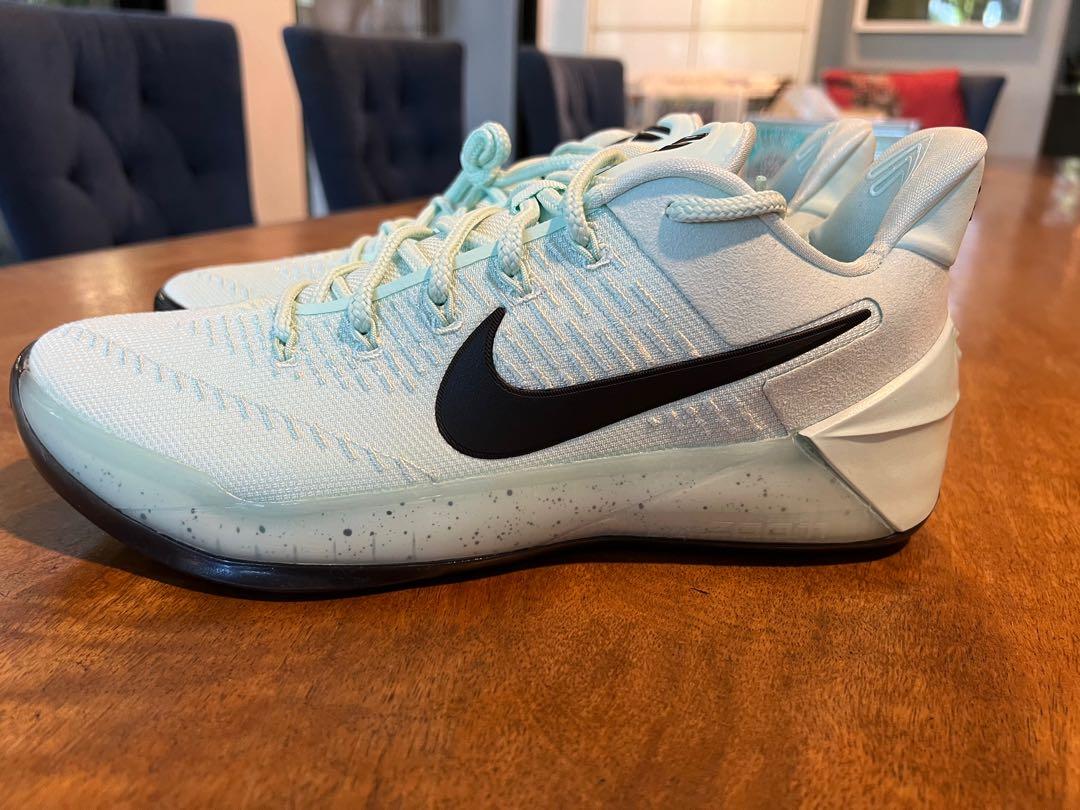 Kobe ad igloo store
