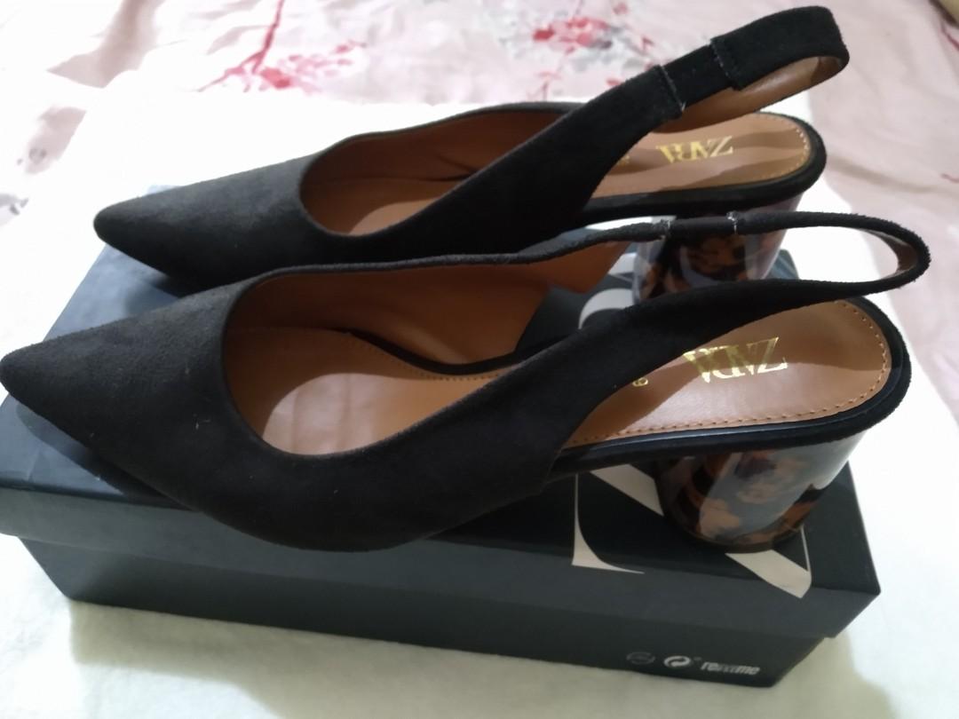 Sepatu sandal ZARA