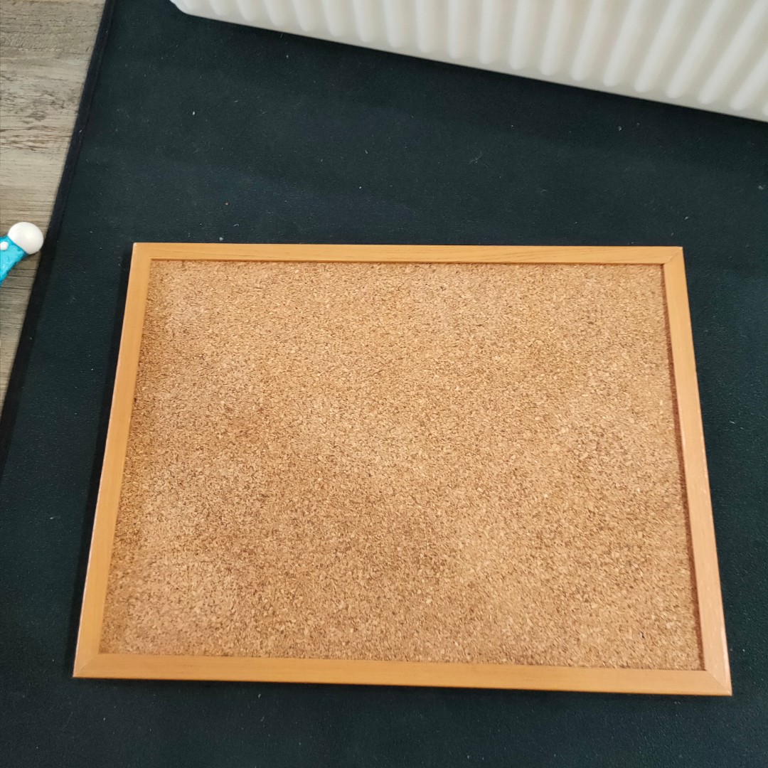 Small Notice board, Hobbies & Toys, Stationery & Craft, Stationery