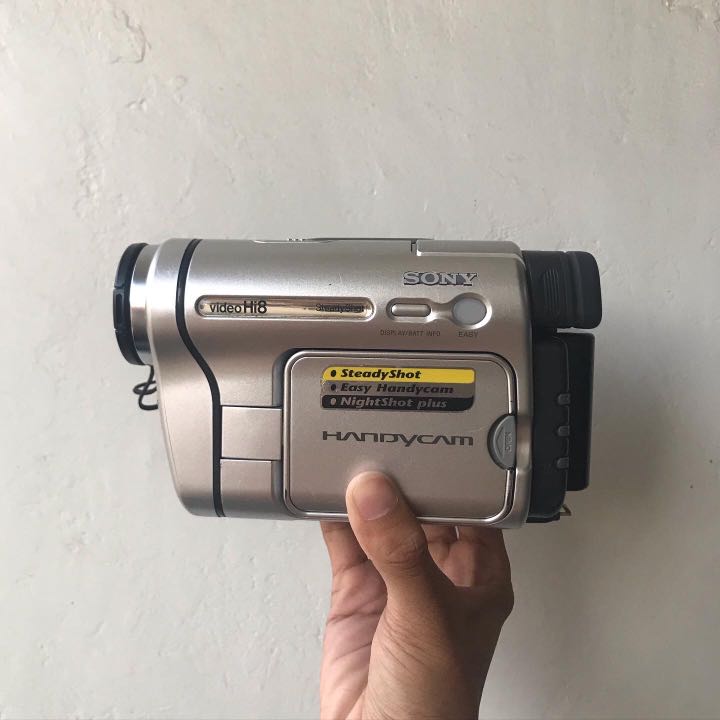 Sony Handycam CCDTRV438e, Photography, Video Cameras on Carousell