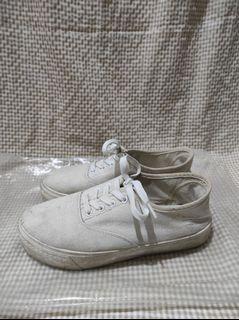 The Little Thing She Needs Melonie Sepatu Wanita - White