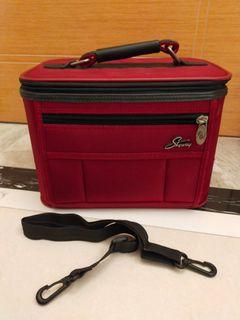 Vintage Skyway Carry On Camera/Cosmetic Makeup - Hard Shell Luggage Suitcase (height 8 inches X wide 8 inches X long 12 inches)