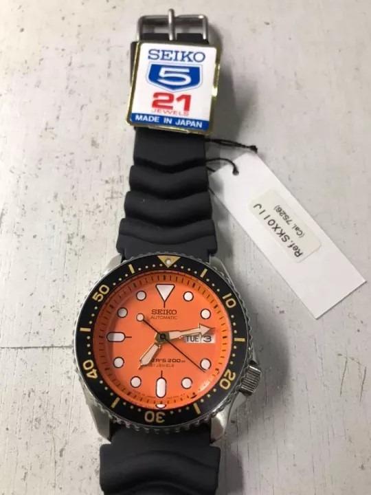 100 Seiko Automatic SKX011J1 SKX011J SKX011 SKX 200m Orange Dial made in Japan MIJ Classic Diver s watch Discontinued