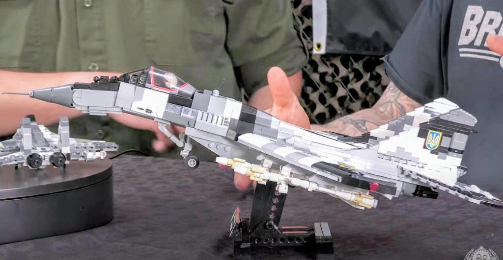 Ghost of Kyiv 烏克蘭MiG-29 Fulcrum 戰鬥機LEGO MOC, 興趣及遊戲