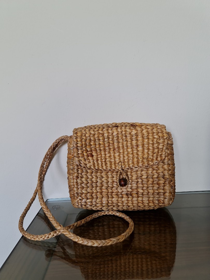straw body bag