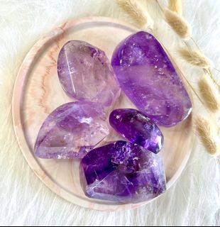 (Category: ) located in . Submitted by LumiOracleCrystals (Listing ID 1158584367, Image 1). Description: .
