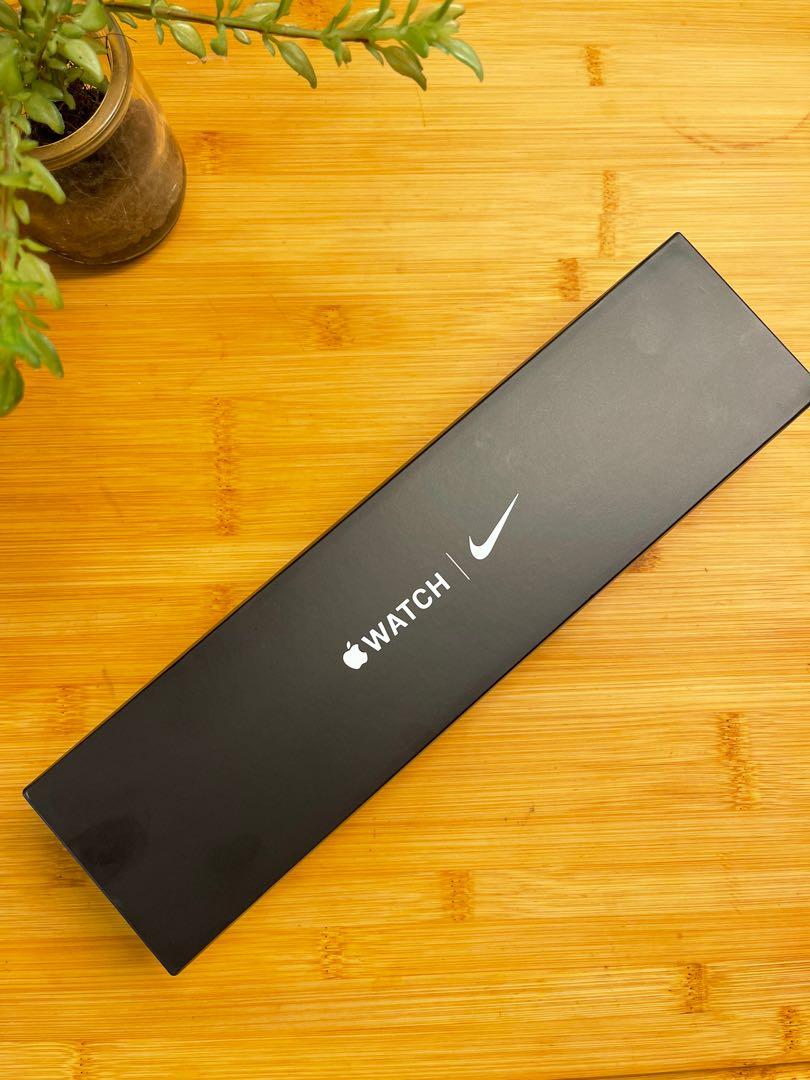 Apple Watch Series 5 Nike - 44mm MKQ73 Silver Aluminum Case, Mobile Phones  \u0026 Gadgets, Wearables \u0026 Smart Watches on Carousell