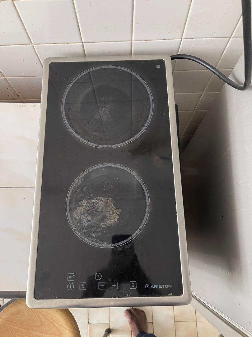 Ariston induction stove, TV & Home Appliances, Kitchen Appliances, BBQ