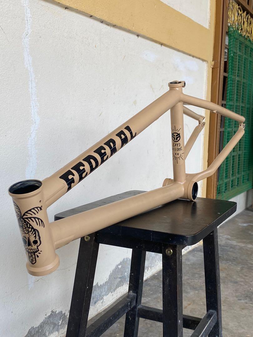 Boyd shop hilder frame