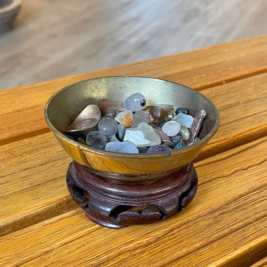 Brass wealth bowl with Crystal and heavy ingot, Everything Else on